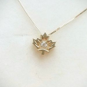 Dancing Diamond Maple Leaf